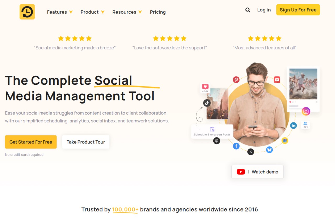 RecurPost homepage — the RecurPost social media scheduler.